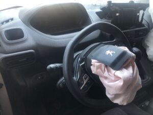 PEUGEOT PARTNER 2019 - 1.6 DIESEL
